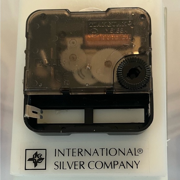 International silver company glass frame with clock - Picture 7 of 10